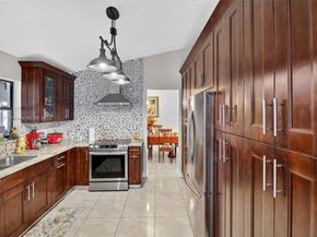 15181 SW 156th Ter, Miami FL 33187