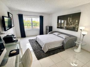 400 Diplomat Pkwy 506, Hallandale Beach FL 33009