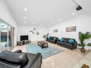 19900 NE 21st Ave, Miami FL 33179