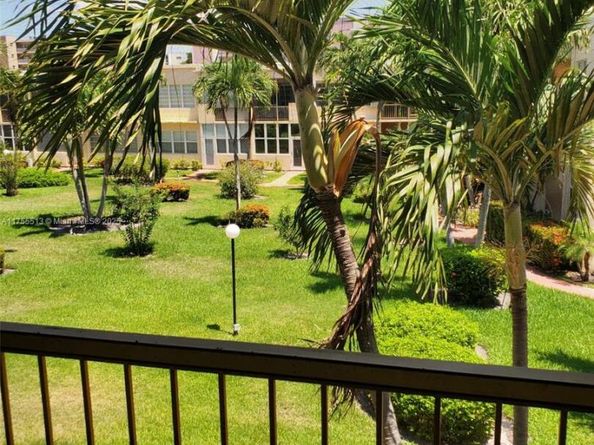 851 NE 14th Ave 414, Hallandale Beach FL 33009