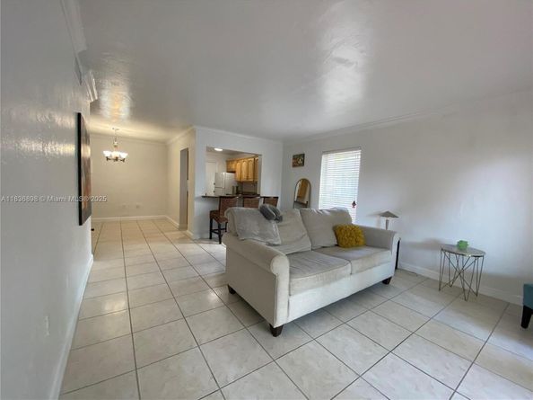 6900 N Kendall Dr A102, Pinecrest FL 33156
