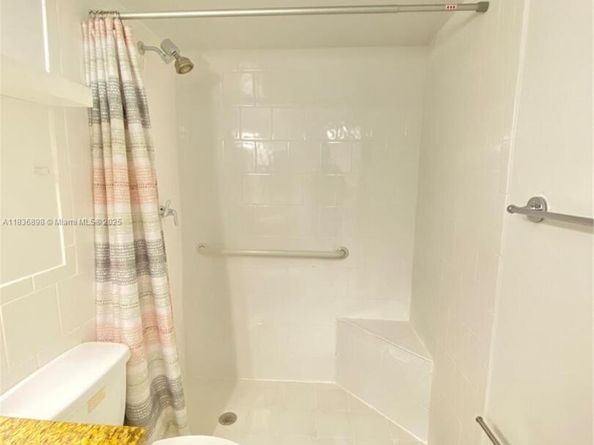 6900 N Kendall Dr A102, Pinecrest FL 33156
