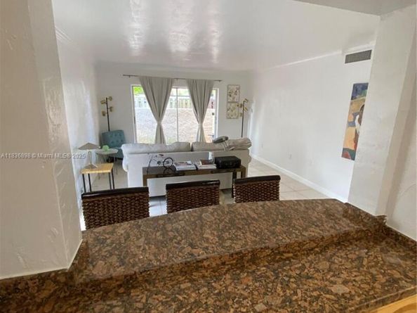 6900 N Kendall Dr A102, Pinecrest FL 33156