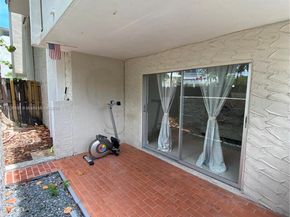 6900 N Kendall Dr A102, Pinecrest FL 33156