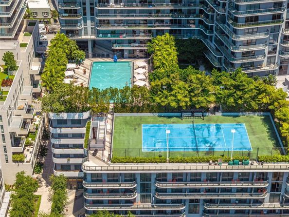 121 NE 34th St 1514, Miami FL 33137