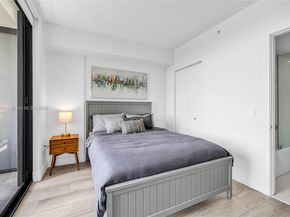 121 NE 34th St 1514, Miami FL 33137