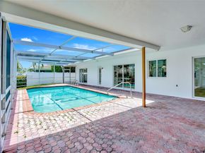 1050 SE 5th Ct, Pompano Beach FL 33060