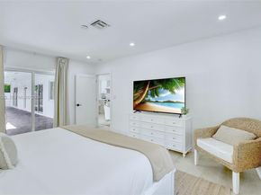 1050 SE 5th Ct, Pompano Beach FL 33060