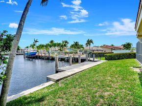 1050 SE 5th Ct, Pompano Beach FL 33060