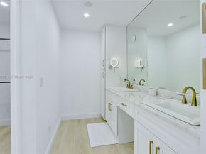 1050 SE 5th Ct, Pompano Beach FL 33060