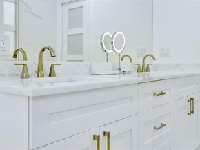 1050 SE 5th Ct, Pompano Beach FL 33060