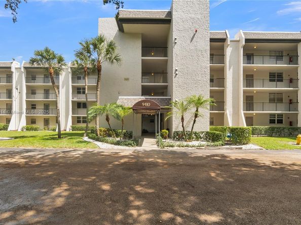 9410 Poinciana Pl 206, Davie FL 33324