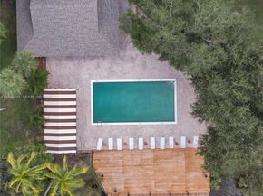 9410 Poinciana Pl 206, Davie FL 33324