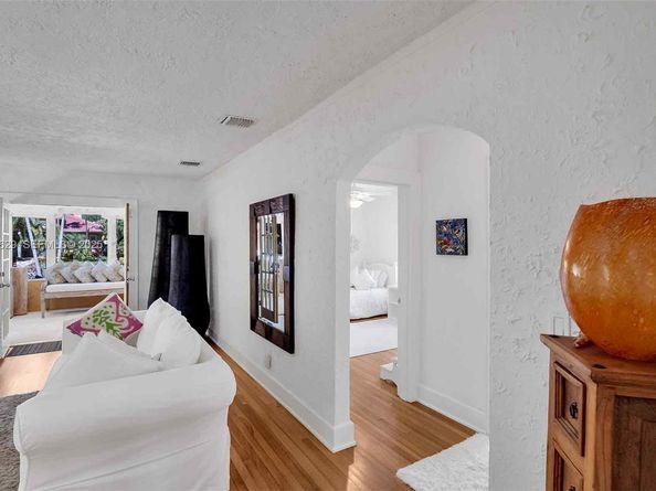 136 NE 101st St, Miami Shores FL 33138