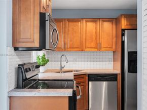 1568 Springside Dr 1568, Weston FL 33326