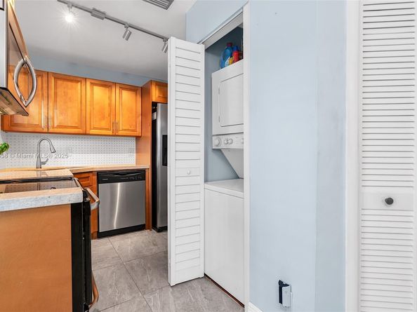 1568 Springside Dr 1568, Weston FL 33326