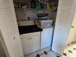 1341 E 8th Ave, Hialeah FL 33010