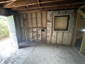 60 NW 120th Ter, North Miami FL 33168