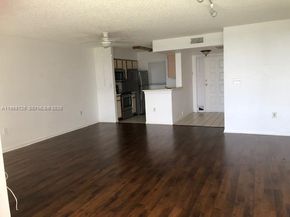 2811 N Oakland Forest Dr 104, Oakland Park FL 33309