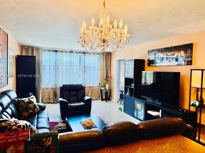 1150 NE 191st St 38, Miami FL 33179