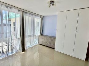 1150 NE 191st St 38, Miami FL 33179
