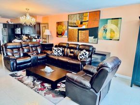 1150 NE 191st St 38, Miami FL 33179