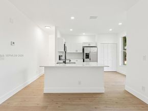 5532 NW 55th Ter, Coconut Creek FL 33073