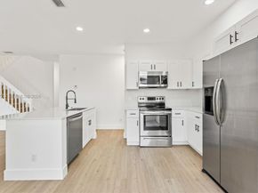 5532 NW 55th Ter, Coconut Creek FL 33073