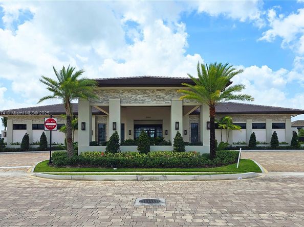 17540 SW 46th St, Miramar FL 33029