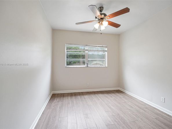 1000 NW 17th Ave, Boca Raton FL 33486
