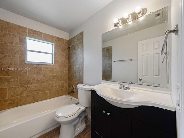 1000 NW 17th Ave, Boca Raton FL 33486