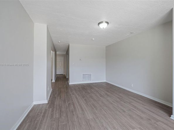 1000 NW 17th Ave, Boca Raton FL 33486