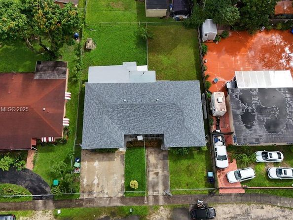 1370 NW 100th Ter, Miami FL 33147