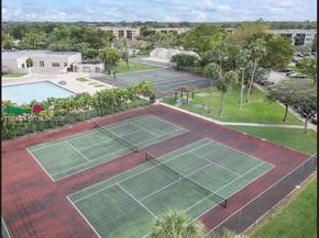 8420 SW 133rd Ave Rd 422, Miami FL 33183
