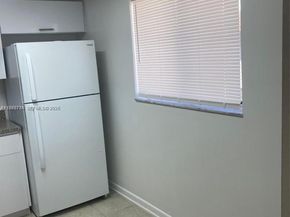 8420 SW 133rd Ave Rd 422, Miami FL 33183