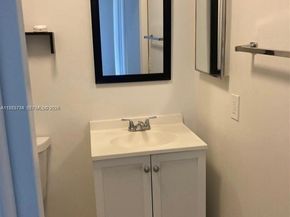 8420 SW 133rd Ave Rd 422, Miami FL 33183