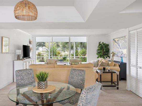 3286 Arcara Way 101, Lake Worth FL 33467