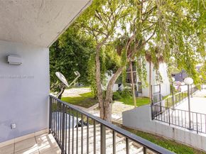 8821 W Flagler St 210, Miami FL 33174