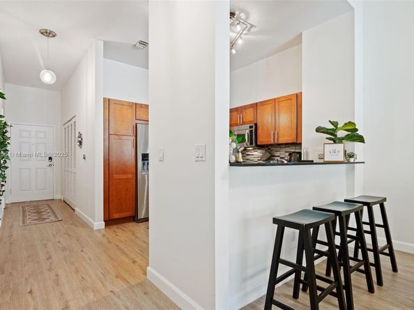 8390 SW 72nd Ave 314, Miami FL 33143