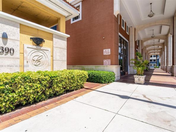 8390 SW 72nd Ave 314, Miami FL 33143