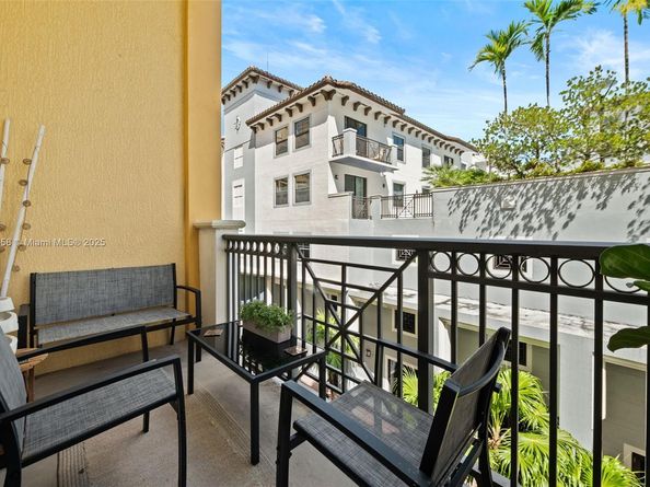 8390 SW 72nd Ave 314, Miami FL 33143