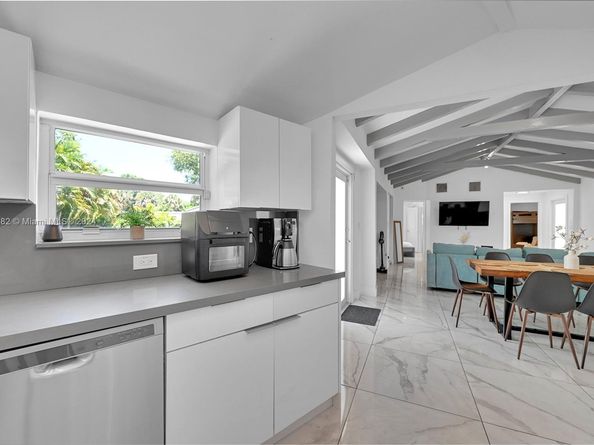 15 NE 95th St, Miami Shores FL 33138