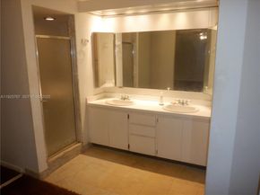 211 2nd Ln, Palm Beach Gardens FL 33418