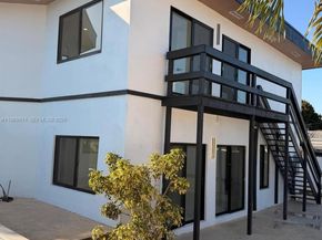 935 SW 72nd Ave, Miami FL 33144