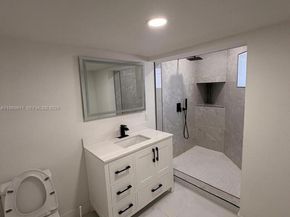 935 SW 72nd Ave, Miami FL 33144