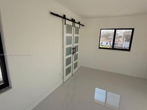 935 SW 72nd Ave, Miami FL 33144