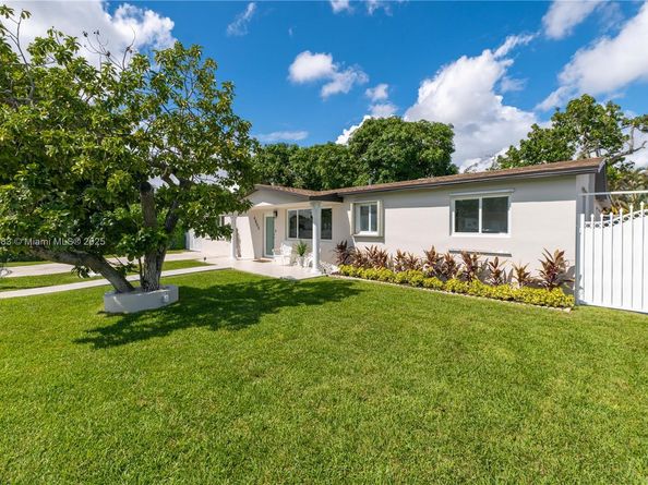 4845 NW 169th St, Miami Gardens FL 33055