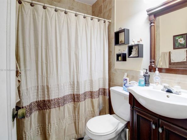 3600 NW 19th Ter, Miami FL 33125