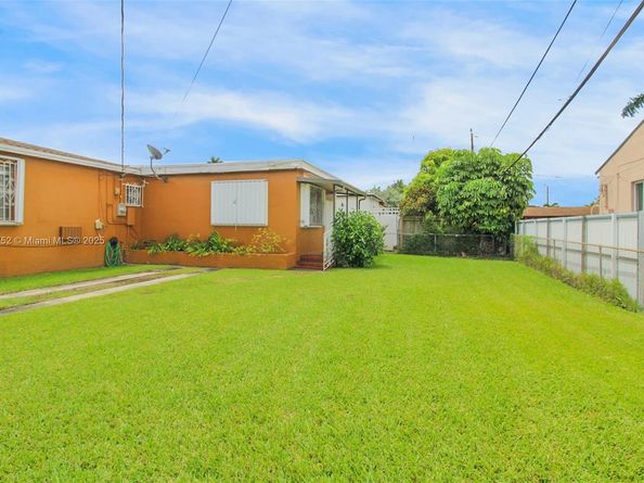 3600 NW 19th Ter, Miami FL 33125
