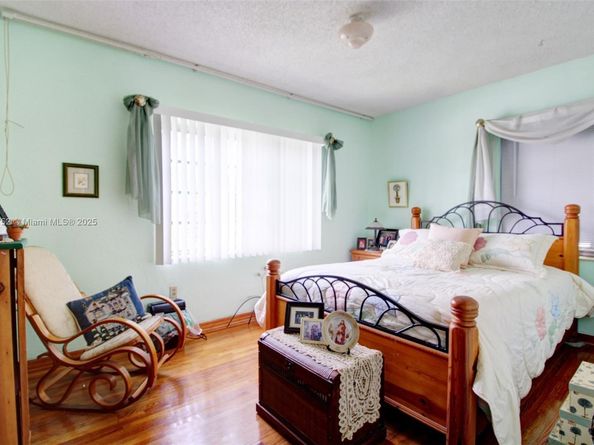 3600 NW 19th Ter, Miami FL 33125